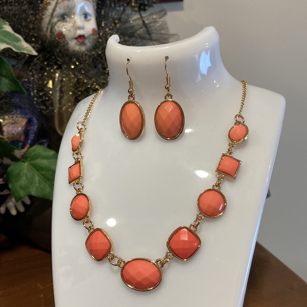 Charming Charlie - Matching Coral Gold Tone Chain Link Necklace & Earring Set